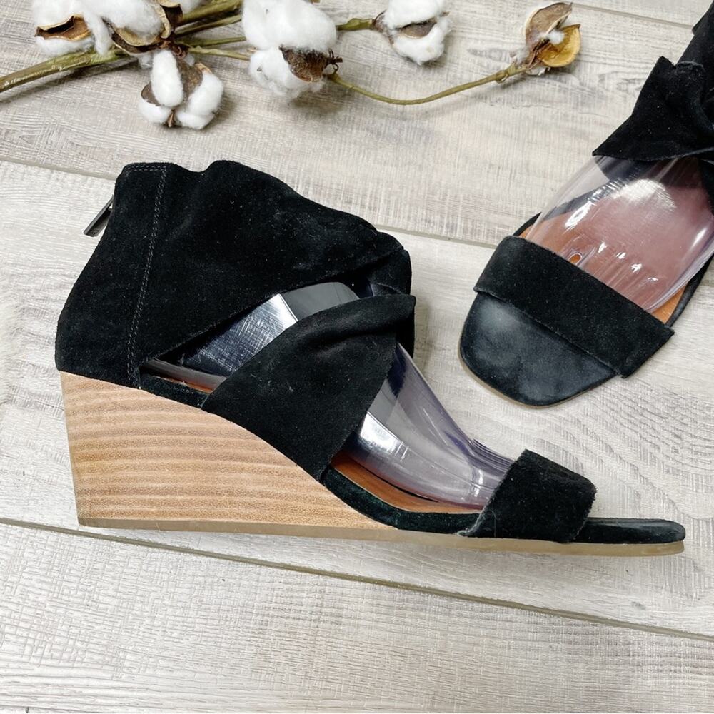 Lucky Brand Tammanee Knotted Suede Wedge Sandals Black Size 9M